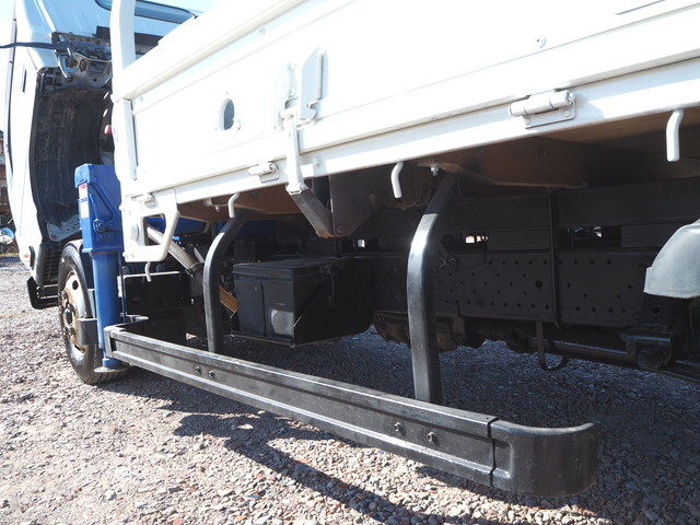 いすゞエルフクレーン4段小型（2t・3t）[写真32]