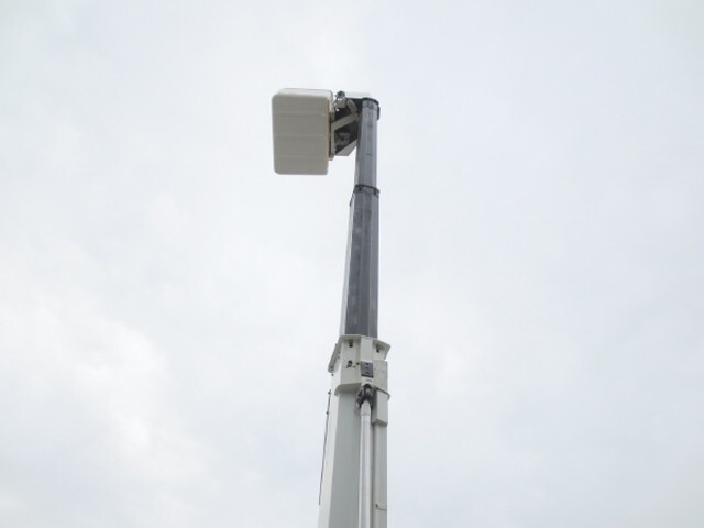 三菱ふそうキャンター高所作業車小型（2t・3t）[写真10]