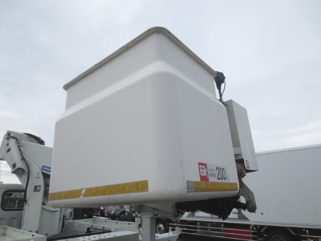 三菱ふそうキャンター高所作業車小型（2t・3t）[写真13]