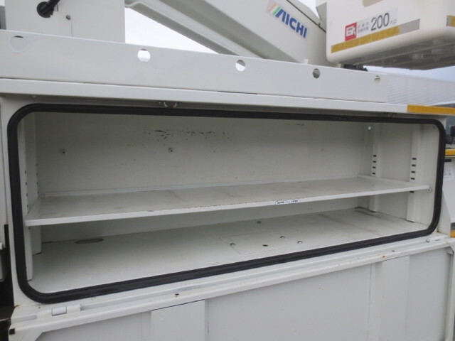 三菱ふそうキャンター高所作業車小型（2t・3t）[写真18]