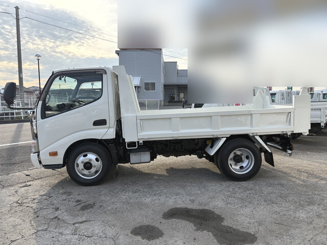 日野デュトロダンプ小型（2t・3t）[写真04]