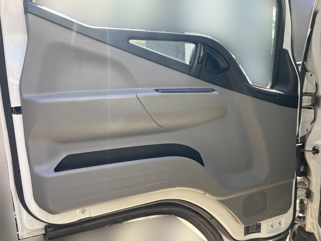 三菱ふそうキャンターダンプ小型（2t・3t）[写真26]