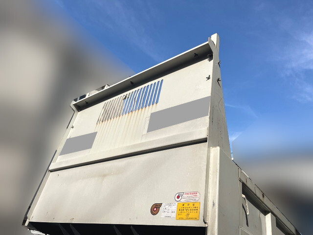 三菱ふそうキャンターダンプ小型（2t・3t）[写真09]