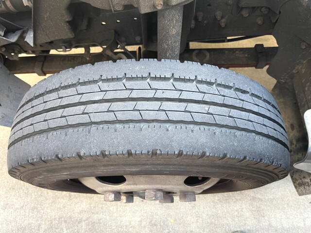 三菱ふそうキャンターダンプ小型（2t・3t）[写真15]