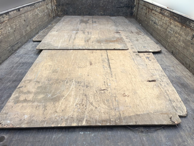 三菱ふそうキャンターダンプ小型（2t・3t）[写真09]