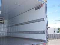 三菱ふそうファイター冷凍車（冷蔵車）中型（4t）[写真11]