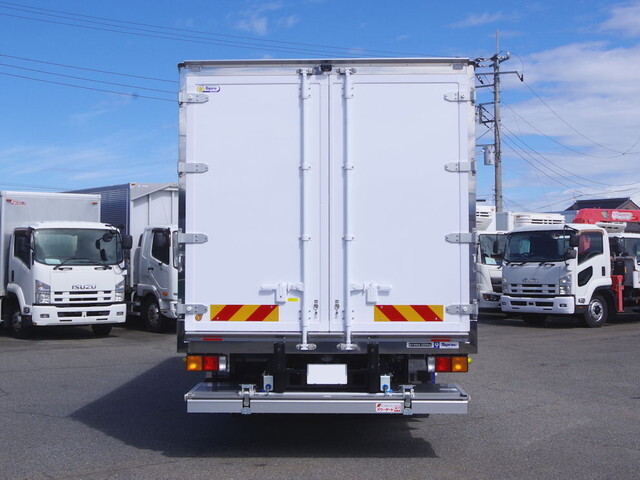 三菱ふそうファイター冷凍車（冷蔵車）中型（4t）[写真21]