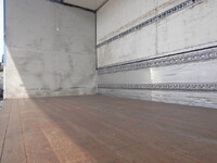 日野プロフィアアルミウイング大型（10t）[写真32]