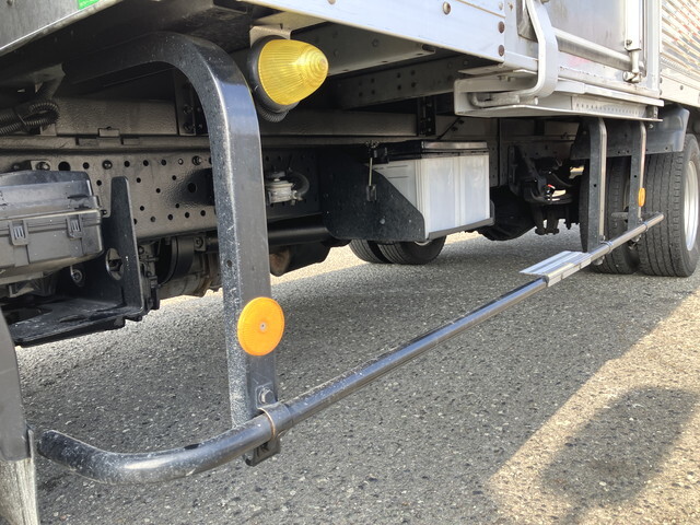 いすゞエルフアルミバン小型（2t・3t）[写真17]