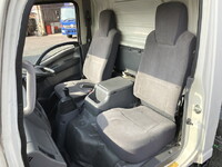 いすゞエルフアルミバン小型（2t・3t）[写真31]