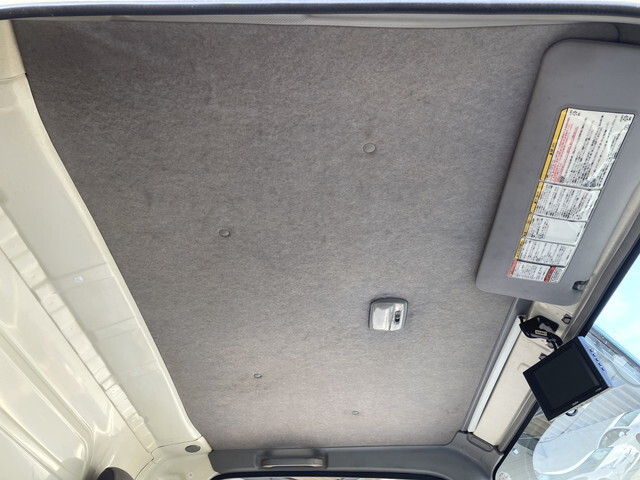 いすゞエルフアルミバン小型（2t・3t）[写真33]