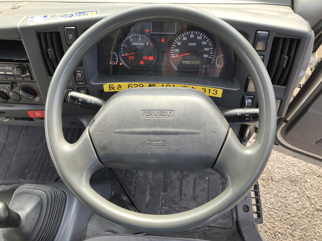 いすゞエルフアルミバン小型（2t・3t）[写真34]