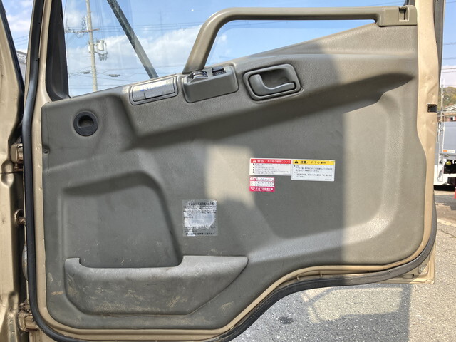 三菱ふそうファイターセルフローダー増トン（6t・8t）[写真29]