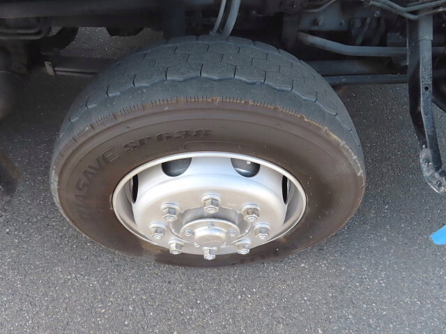 三菱ふそうスーパーグレートアルミウイング大型（10t）[写真15]