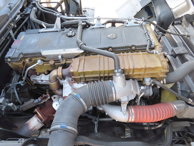 三菱ふそうスーパーグレートアルミウイング大型（10t）[写真16]