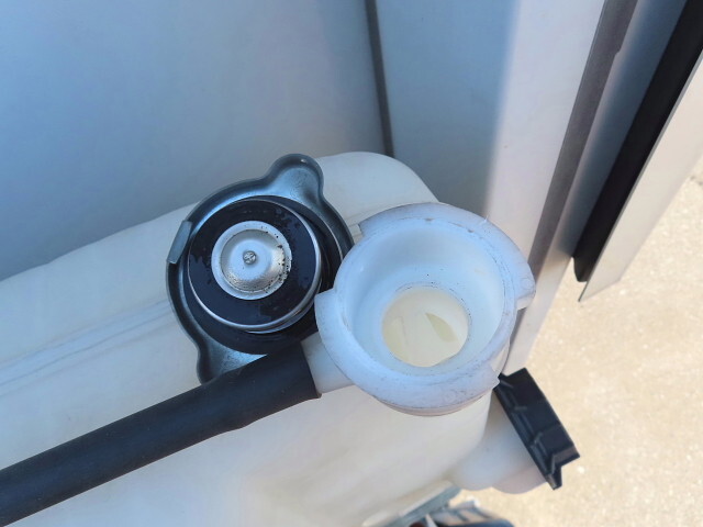 三菱ふそうスーパーグレートアルミウイング大型（10t）[写真19]