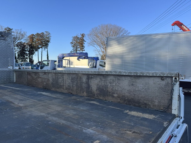 いすゞエルフクレーン4段小型（2t・3t）[写真10]