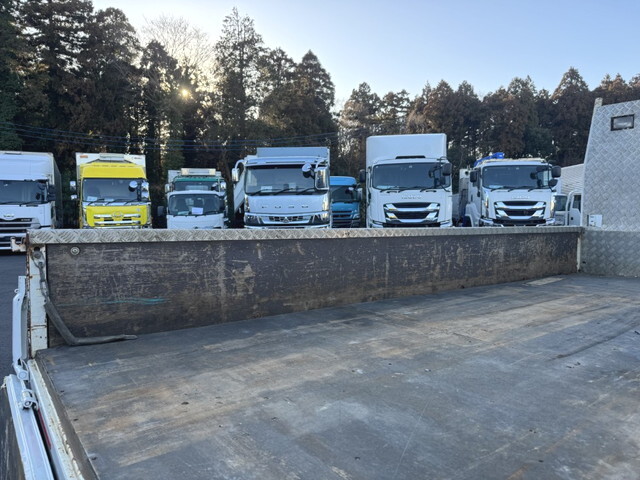 いすゞエルフクレーン4段小型（2t・3t）[写真11]