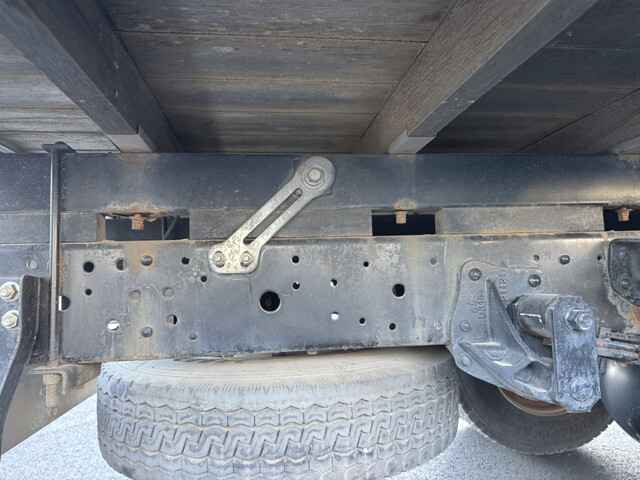 いすゞエルフクレーン4段小型（2t・3t）[写真32]