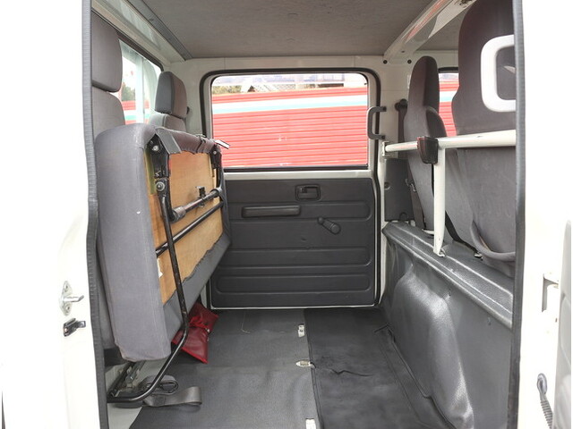 マツダタイタンダブルキャブ（Wキャブ）小型（2t・3t）[写真38]