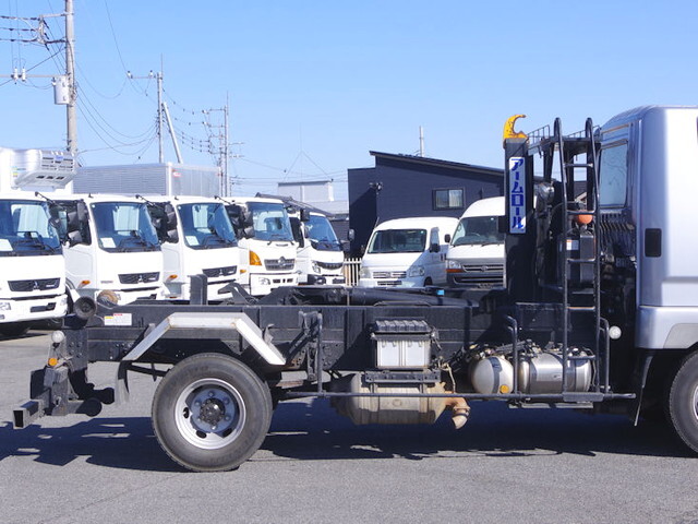 三菱ふそうファイターコンテナ専用車中型（4t）[写真15]