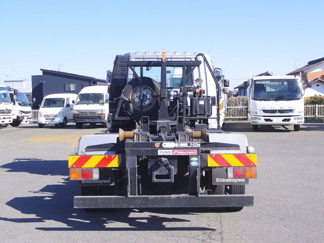 三菱ふそうファイターコンテナ専用車中型（4t）[写真17]