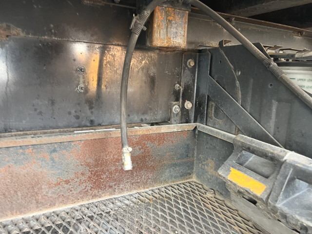 日野プロフィアアルミブロック大型（10t）[写真36]