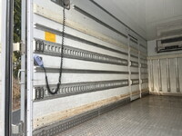 いすゞエルフ冷凍車（冷蔵車）小型（2t・3t）[写真12]