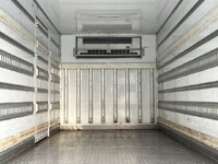 いすゞエルフ冷凍車（冷蔵車）小型（2t・3t）[写真15]