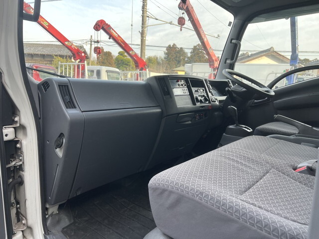 いすゞエルフ冷凍車（冷蔵車）小型（2t・3t）[写真25]