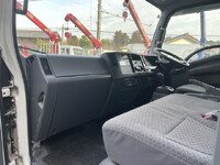 いすゞエルフ冷凍車（冷蔵車）小型（2t・3t）[写真26]