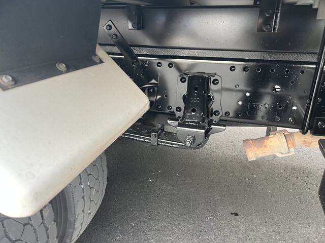 いすゞエルフ冷凍車（冷蔵車）小型（2t・3t）[写真34]