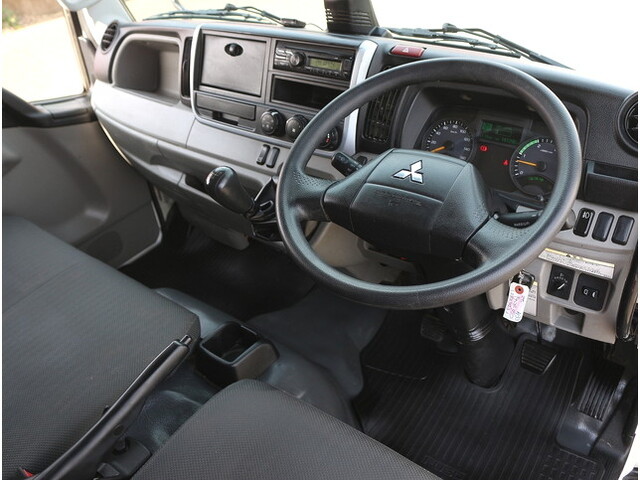 三菱ふそうキャンターダンプ小型（2t・3t）[写真19]