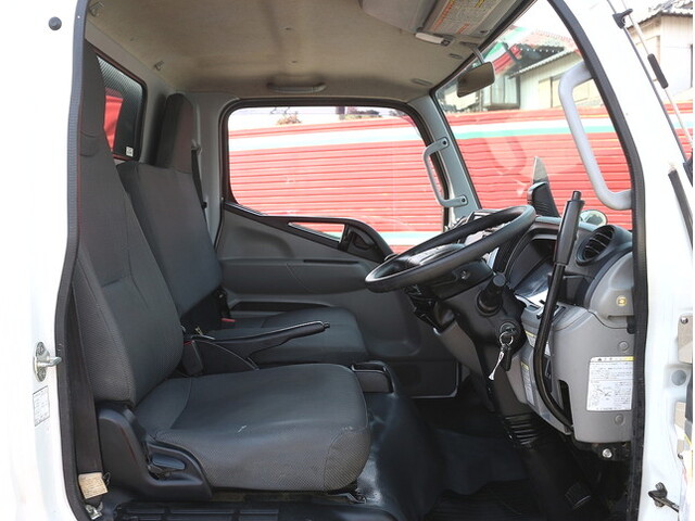 三菱ふそうキャンターダンプ小型（2t・3t）[写真20]