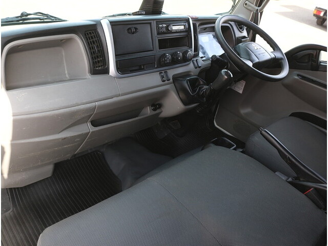 三菱ふそうキャンターダンプ小型（2t・3t）[写真30]