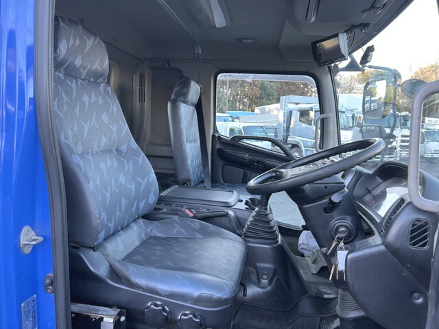 日野レンジャーコンテナ専用車中型（4t）[写真05]