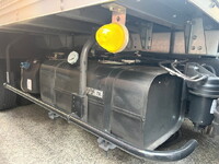 三菱ふそうキャンターアルミバン小型（2t・3t）[写真18]