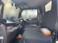 三菱ふそうキャンターアルミバン小型（2t・3t）[写真25]