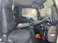 三菱ふそうキャンターアルミバン小型（2t・3t）[写真26]