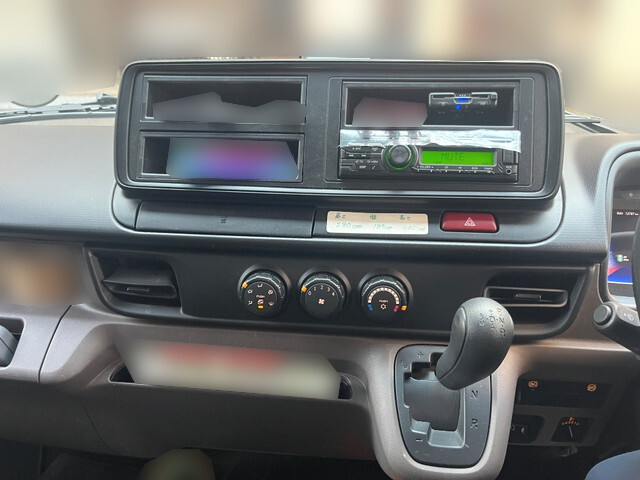 三菱ふそうキャンターアルミバン小型（2t・3t）[写真30]