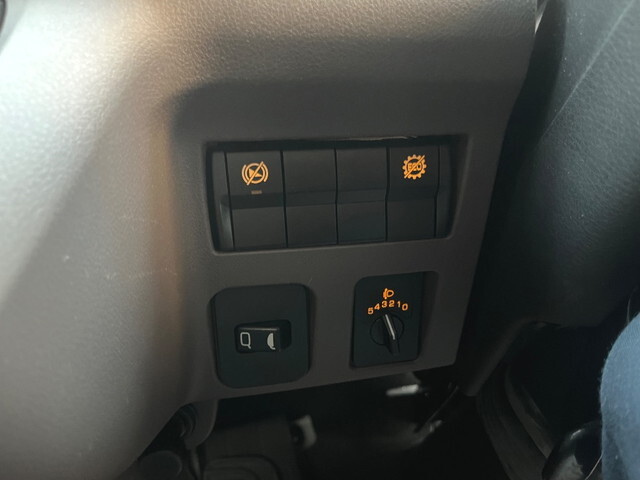 三菱ふそうキャンターアルミバン小型（2t・3t）[写真33]