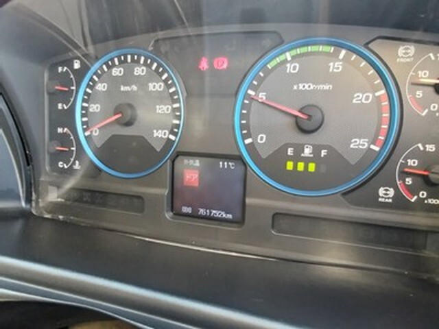 三菱ふそうスーパーグレートアルミブロック大型（10t）[写真26]