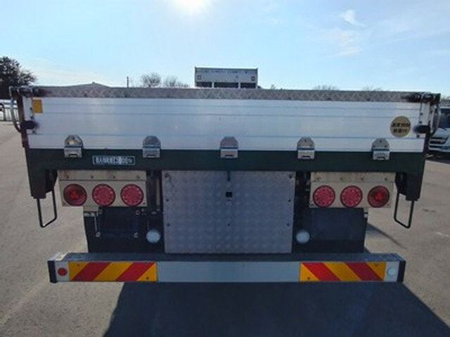 三菱ふそうスーパーグレートアルミブロック大型（10t）[写真05]