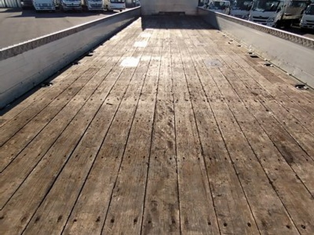 三菱ふそうスーパーグレートアルミブロック大型（10t）[写真06]