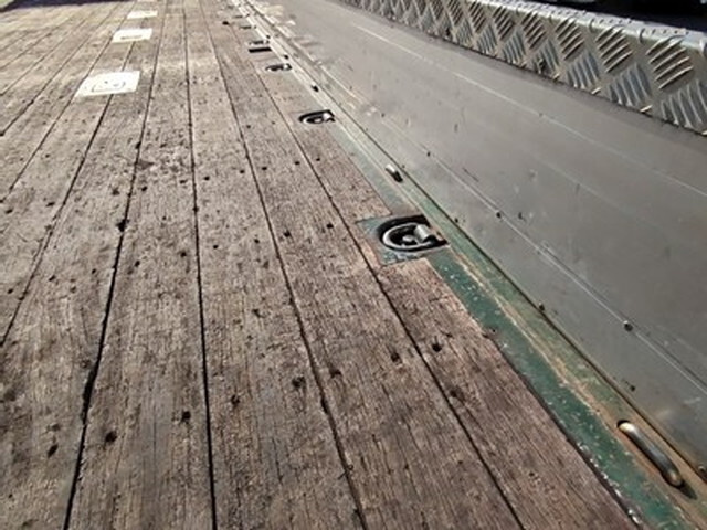 三菱ふそうスーパーグレートアルミブロック大型（10t）[写真07]