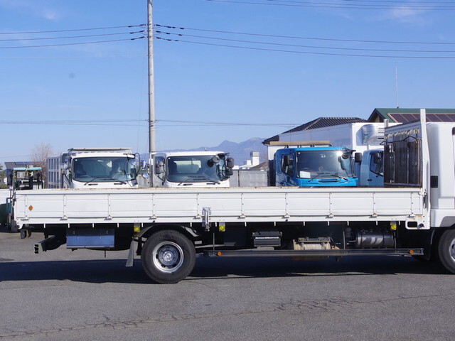 三菱ふそうファイター平ボディ中型（4t）[写真16]