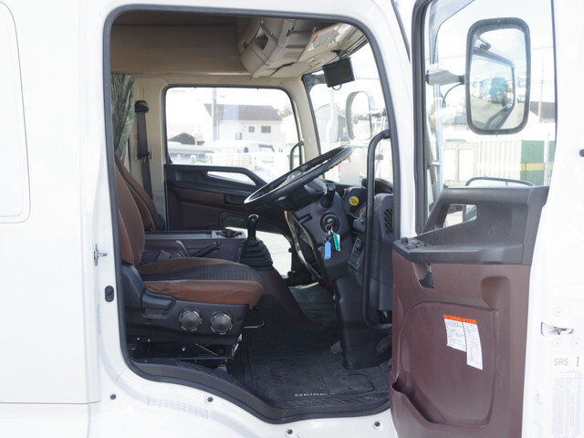 日野レンジャーアルミウイング増トン（6t・8t）[写真32]