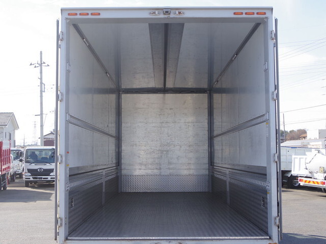 日野レンジャーアルミウイング増トン（6t・8t）[写真05]