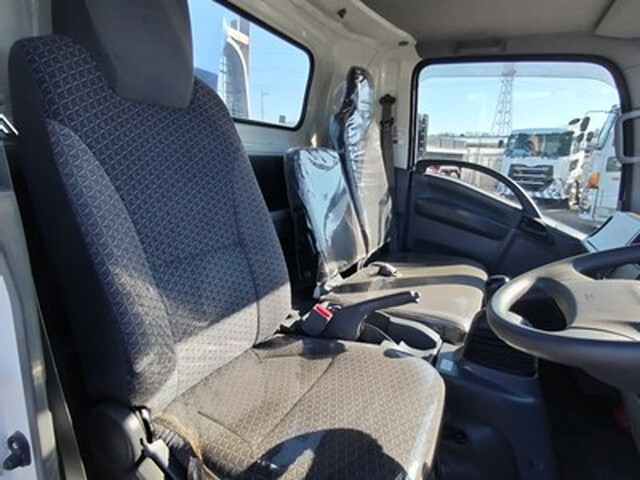 いすゞエルフクレーン4段小型（2t・3t）[写真25]