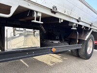 いすゞエルフクレーン4段小型（2t・3t）[写真17]